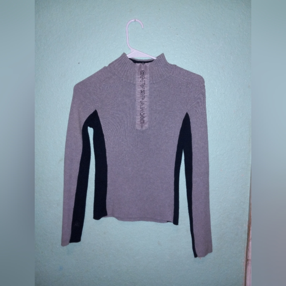 boy's sweater size xs brand DKNY JEANS